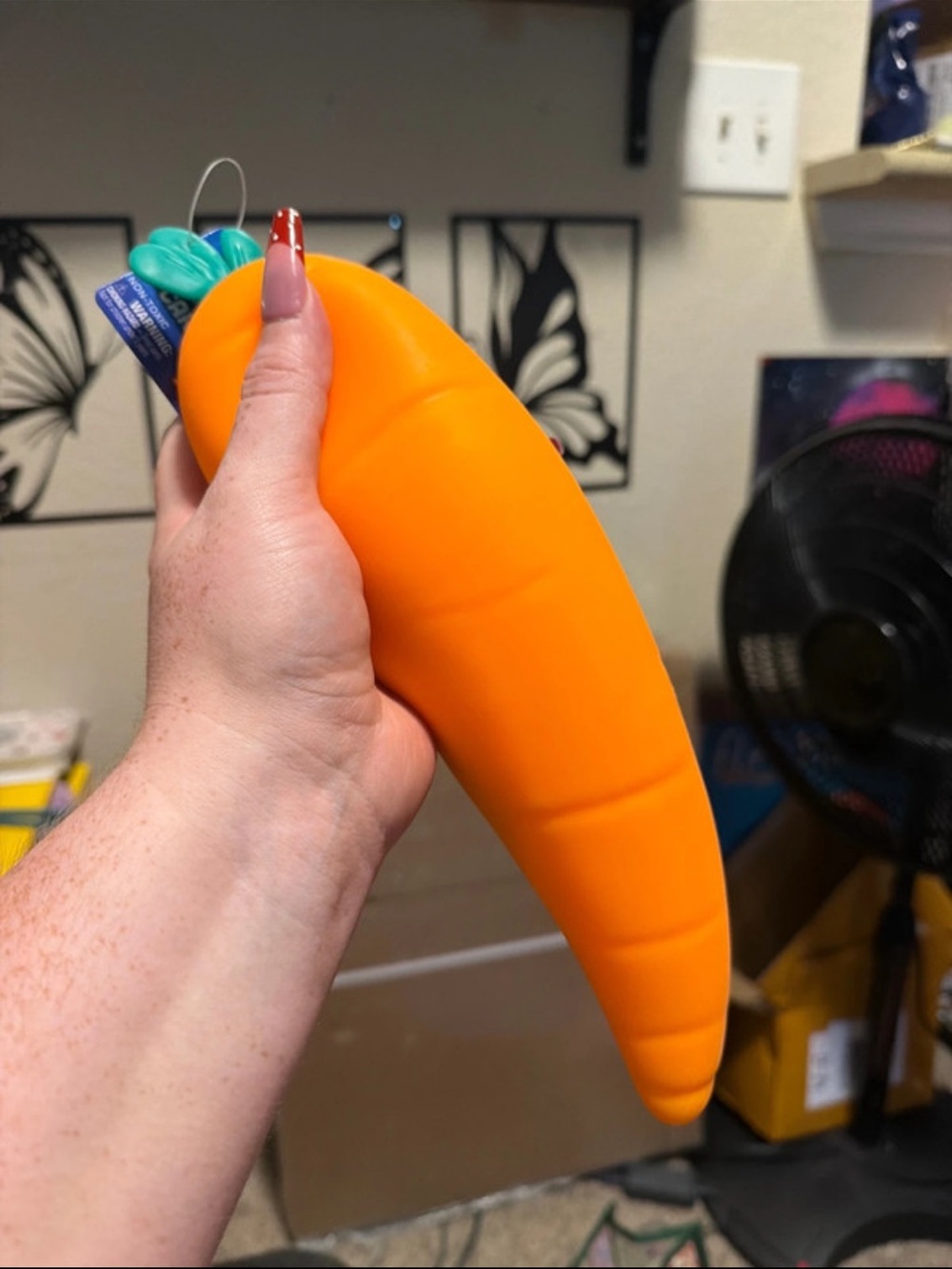 Orange toymendous carrot